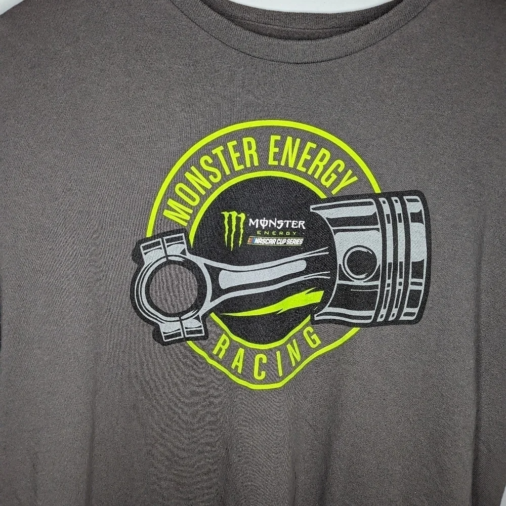 Y2K Nascar Monster Energy Racing Graphic Piston Tshirt Size XL
